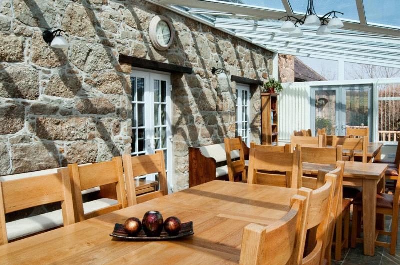 Nant Yr Odyn Country & Restaurant Ltd Hotel Llangefni